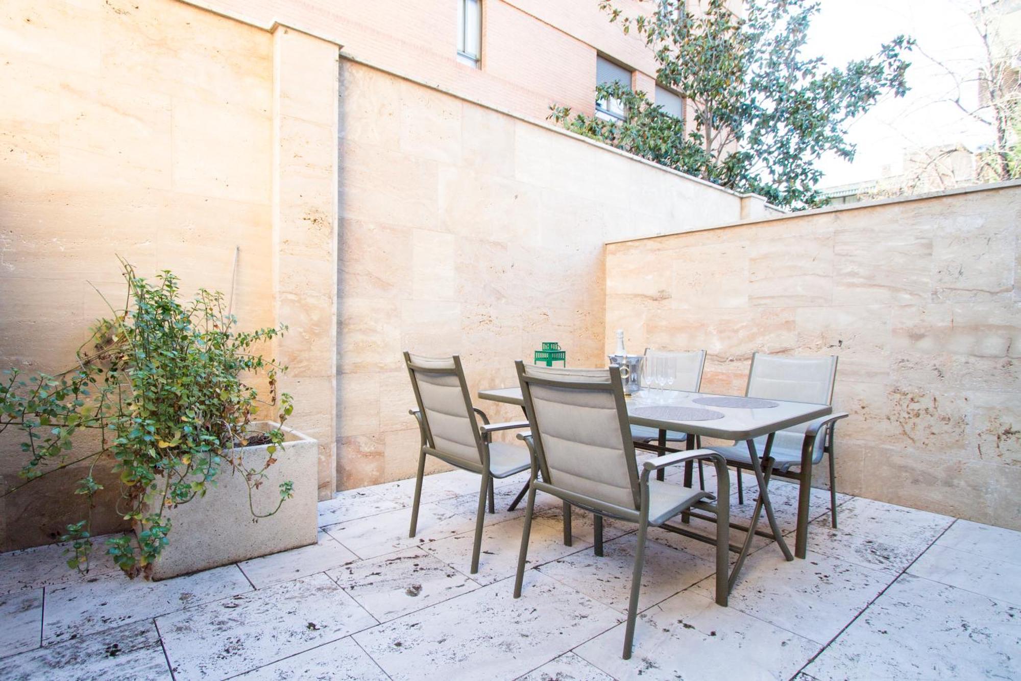 Apartamentos Villablino Arturo Soria Madrid Kültér fotó
