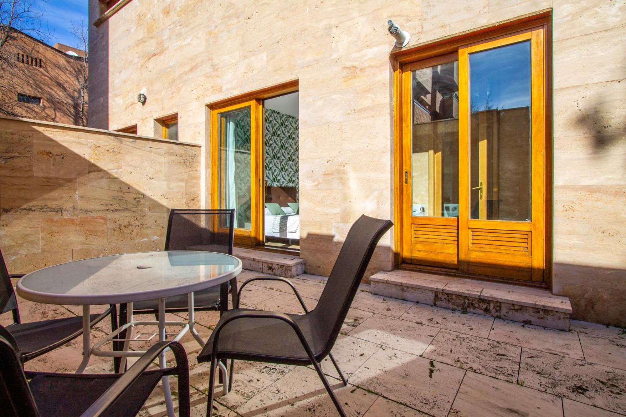 Apartamentos Villablino Arturo Soria Madrid Kültér fotó