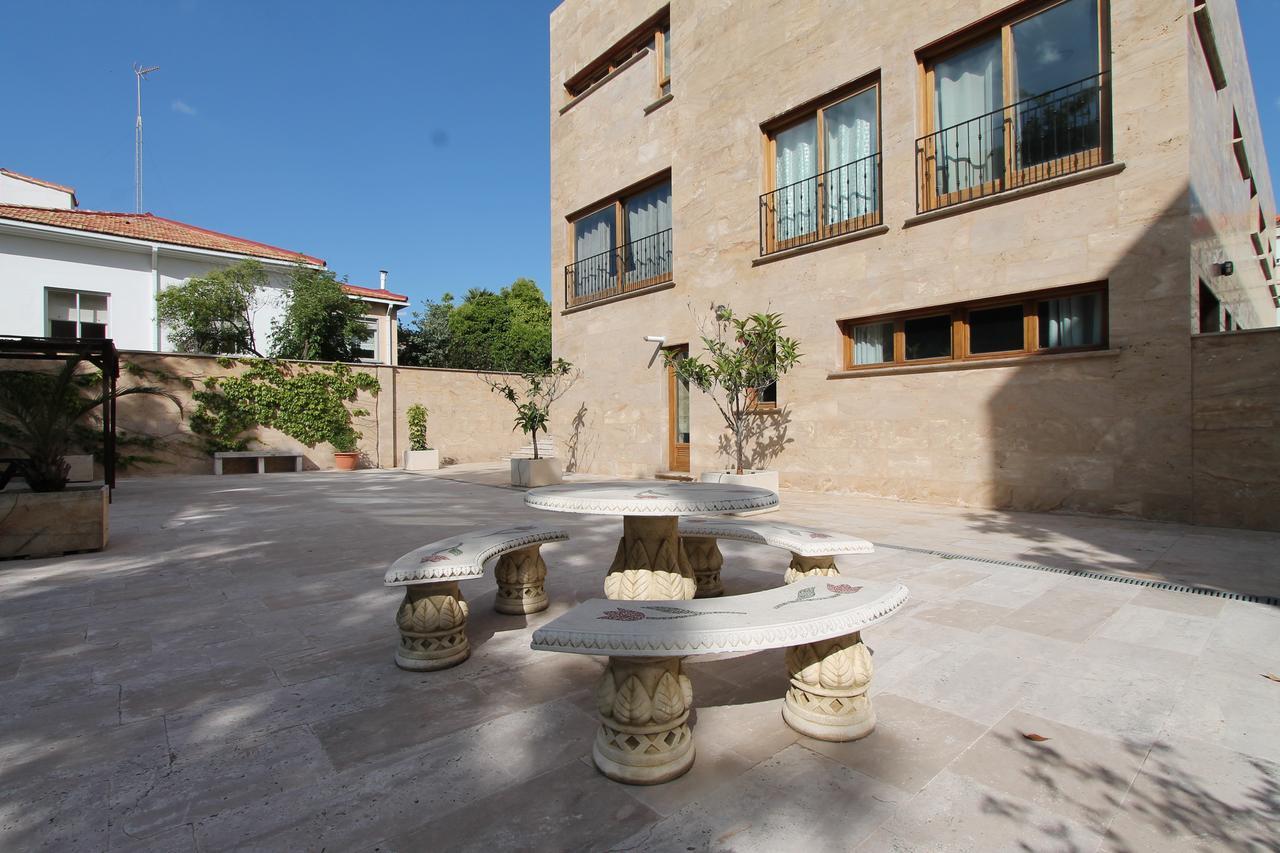 Apartamentos Villablino Arturo Soria Madrid Kültér fotó